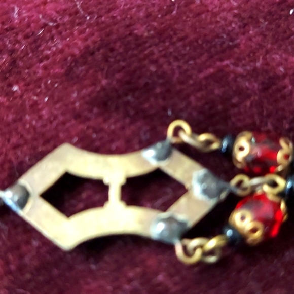 Czechoslovakian Drop Red Earrings - Picture 5 of 5